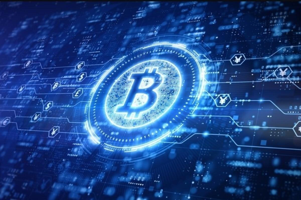 XRP ETF 交易量上线 30 分钟即达 2600 万美元，Shiba Inu (SHIB) 价格跌至零，捷克央行购买比特币 — 加密货币新闻摘要