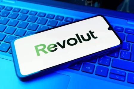 Revolut获迪拜加密货币牌照，欧洲同步收紧MiCA监管